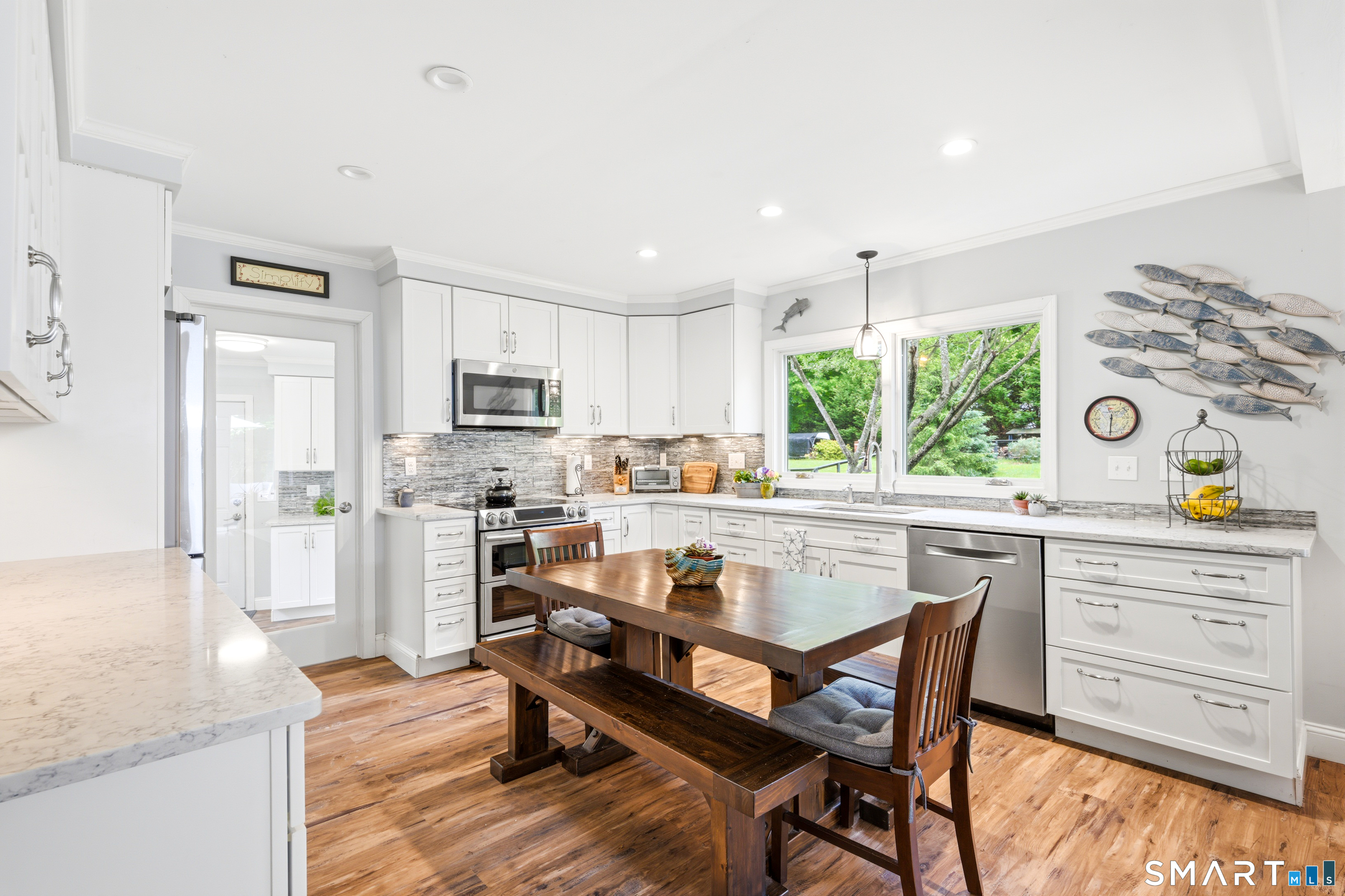 49 River Road Essex CT 06426