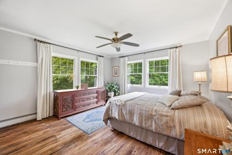 49 River Road Essex CT 06426