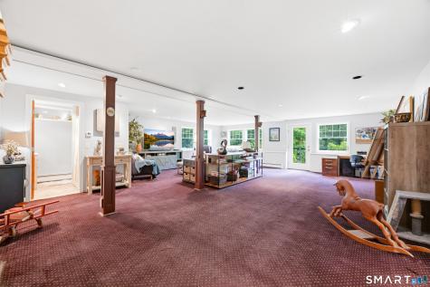 49 River Road Essex CT 06426