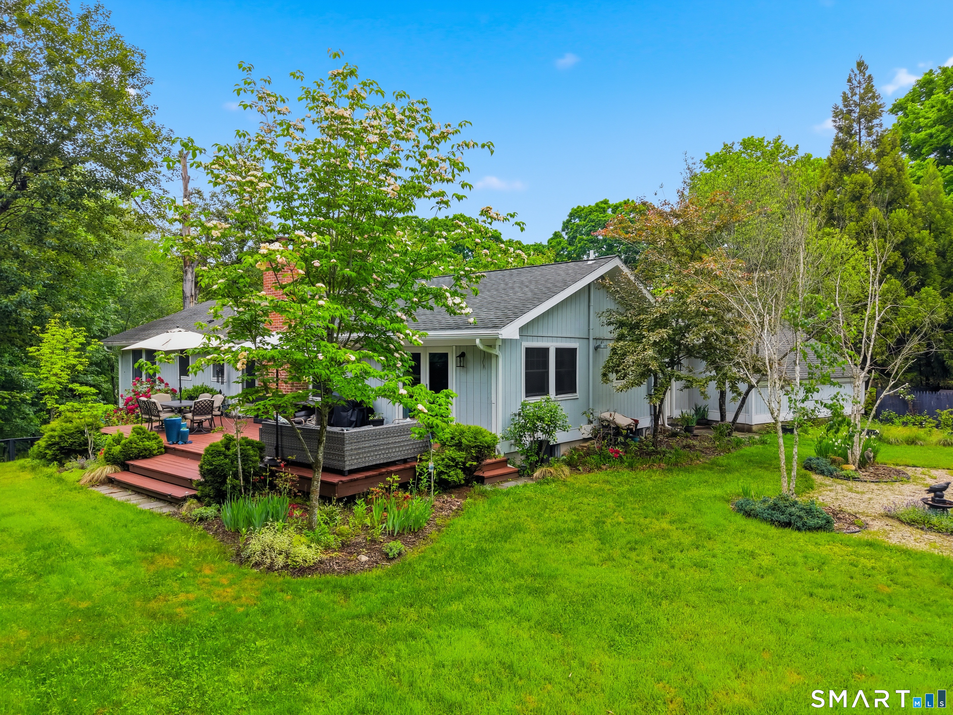 49 River Road Essex CT 06426