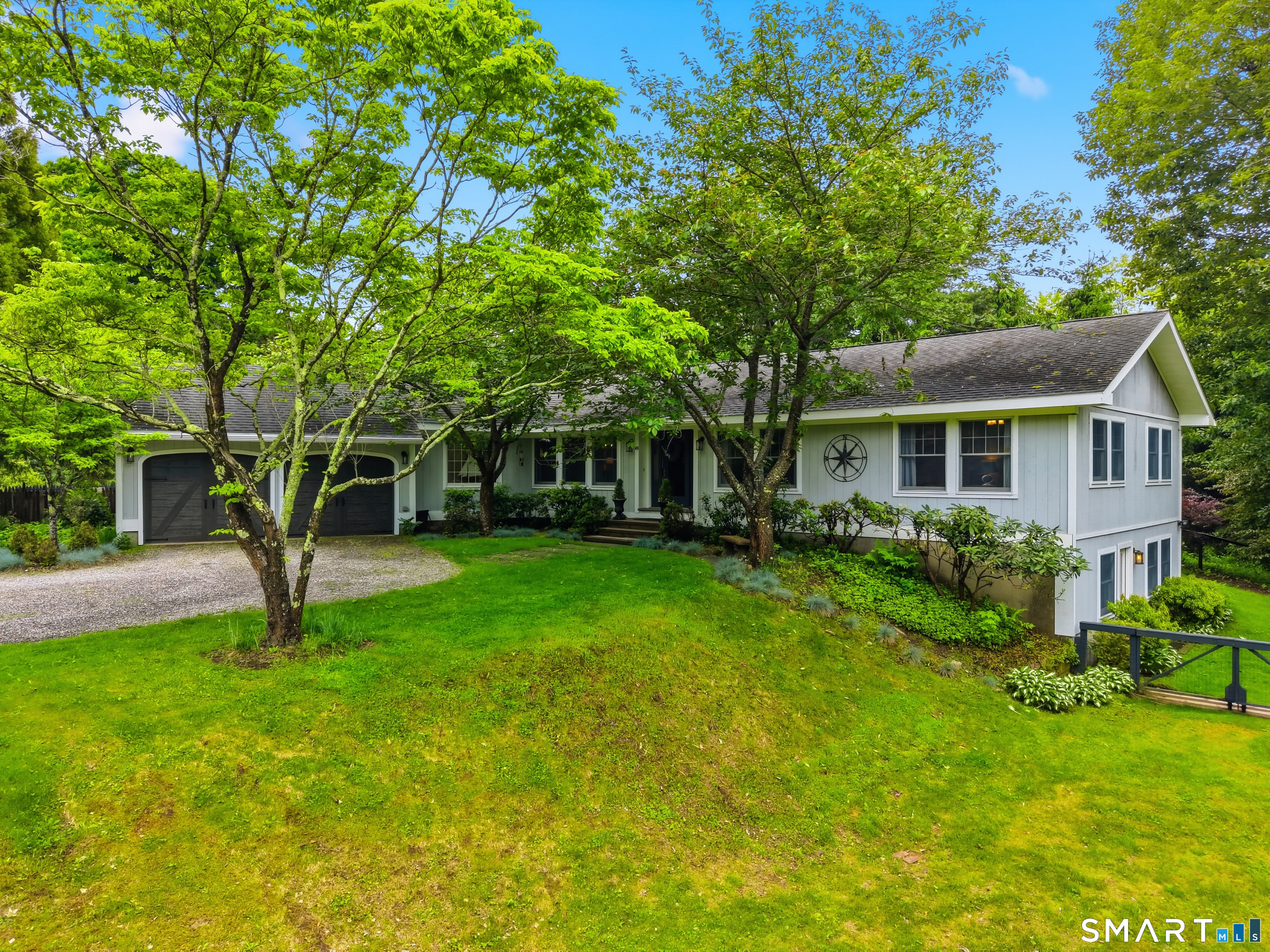 49 River Road Essex CT 06426