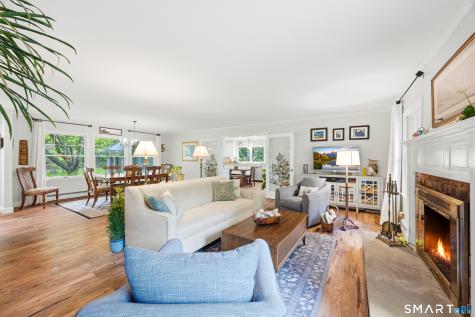 49 River Road Essex CT 06426