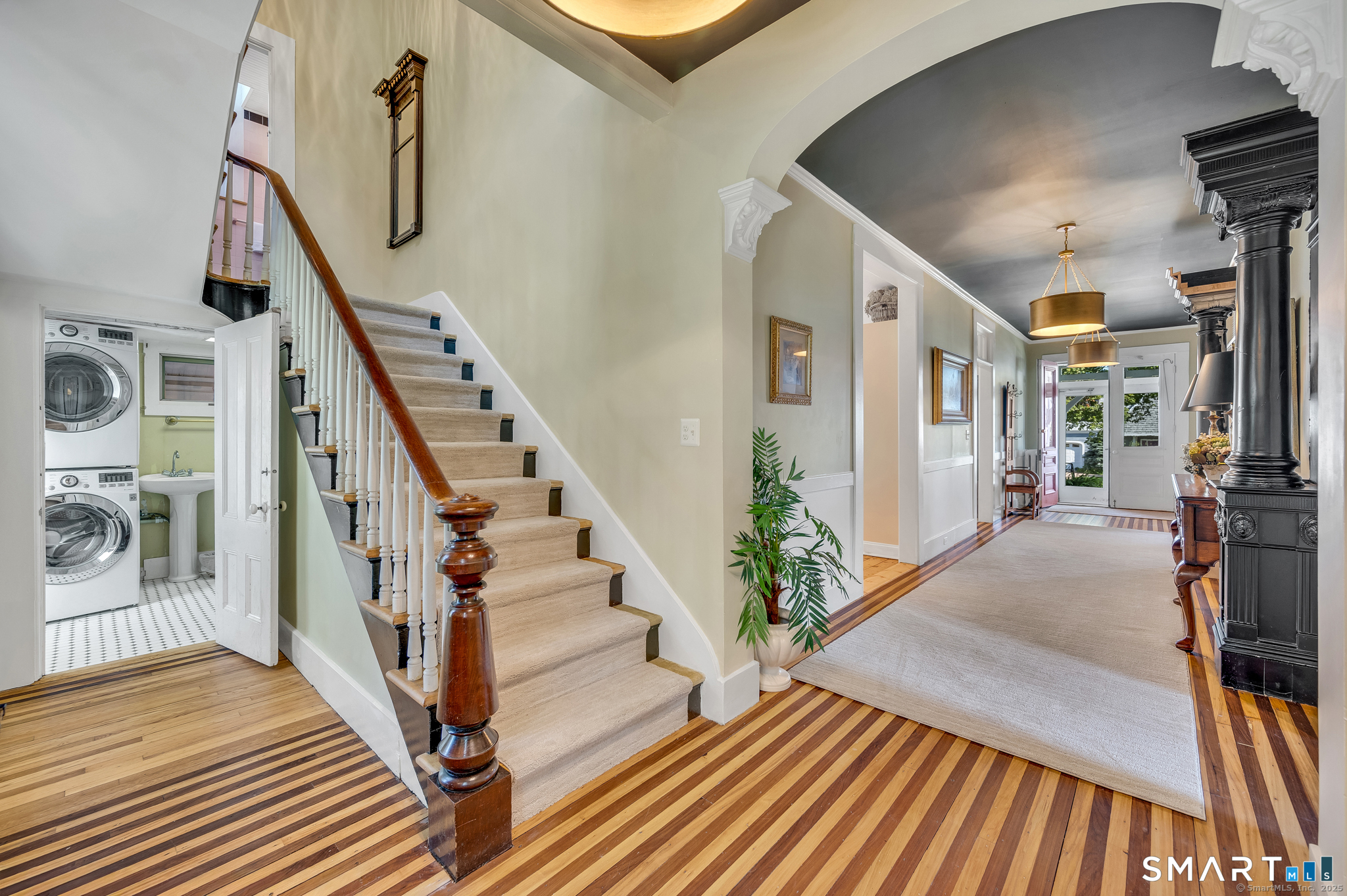597 Pequot Avenue New London CT 06320