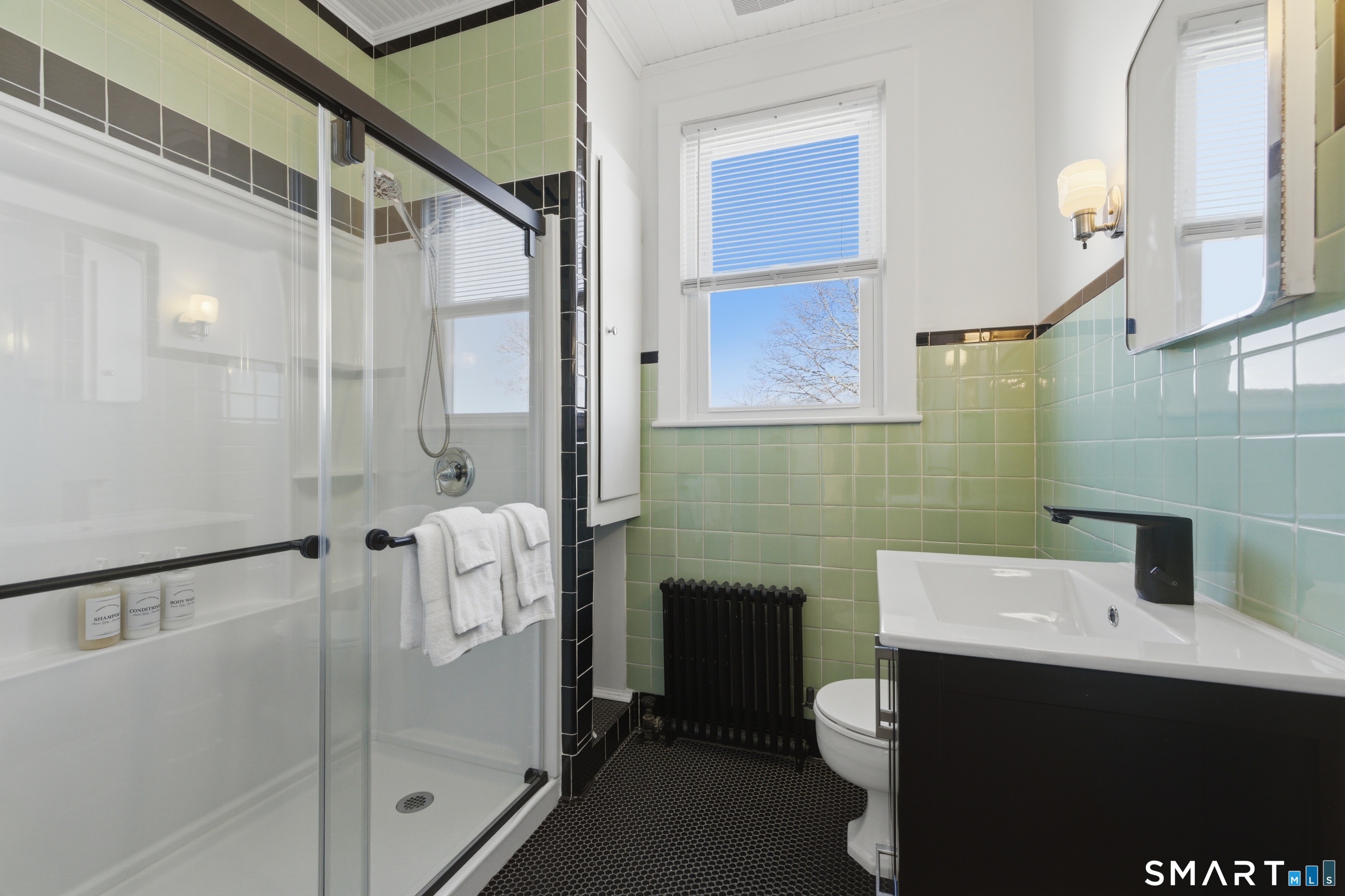 597 Pequot Avenue New London CT 06320