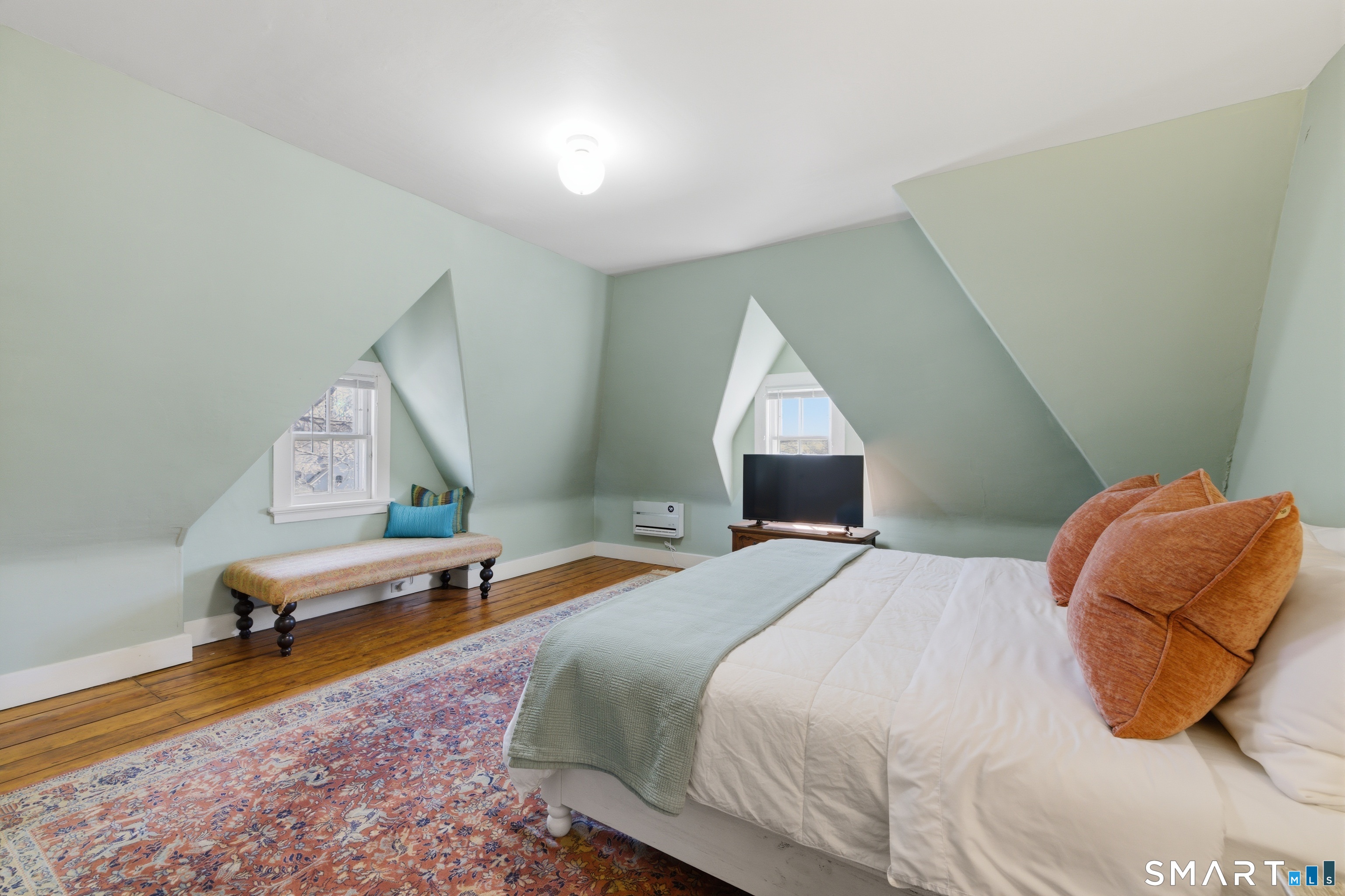 597 Pequot Avenue New London CT 06320