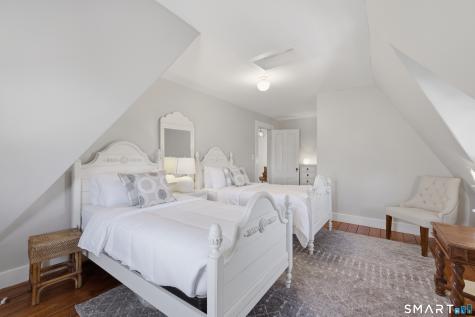 597 Pequot Avenue New London CT 06320