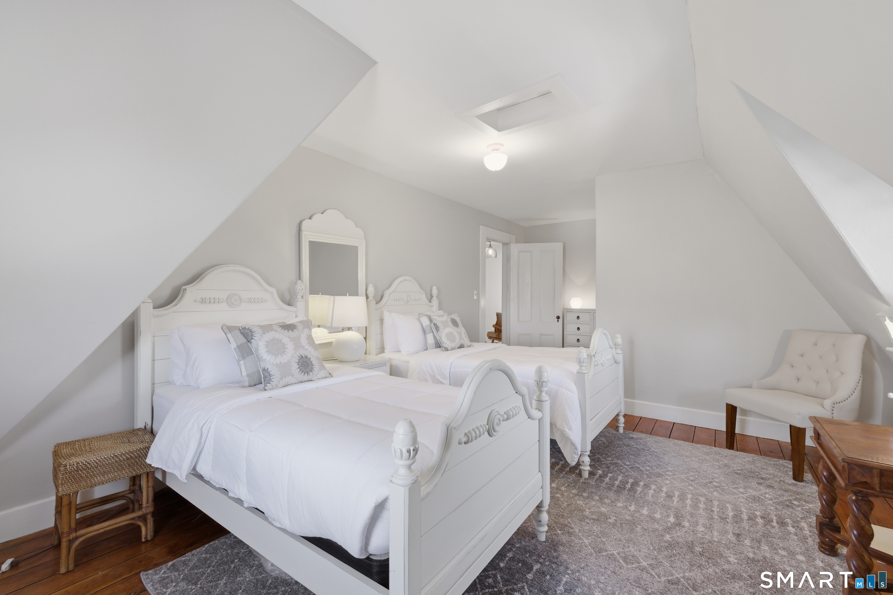 597 Pequot Avenue New London CT 06320