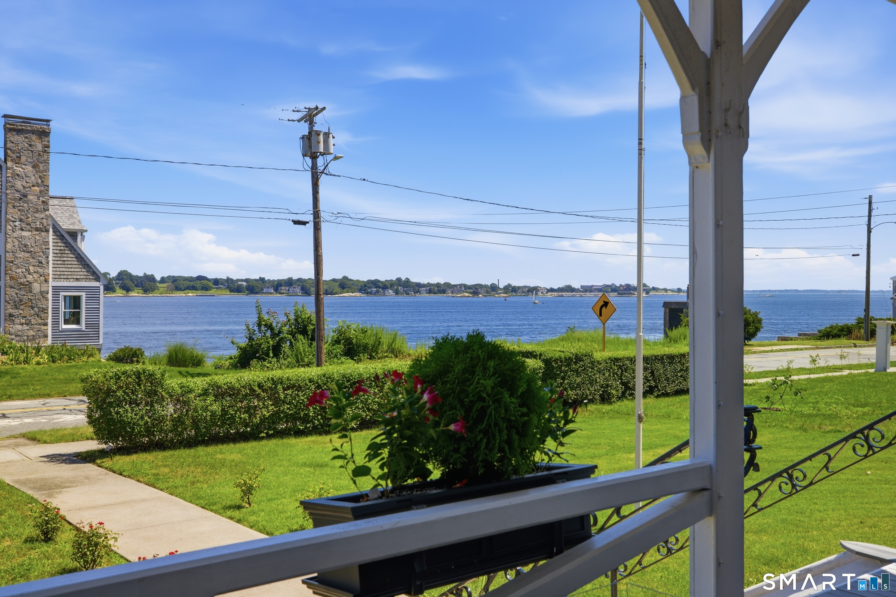 597 Pequot Avenue New London CT 06320