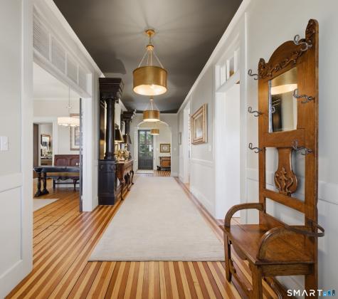 597 Pequot Avenue New London CT 06320