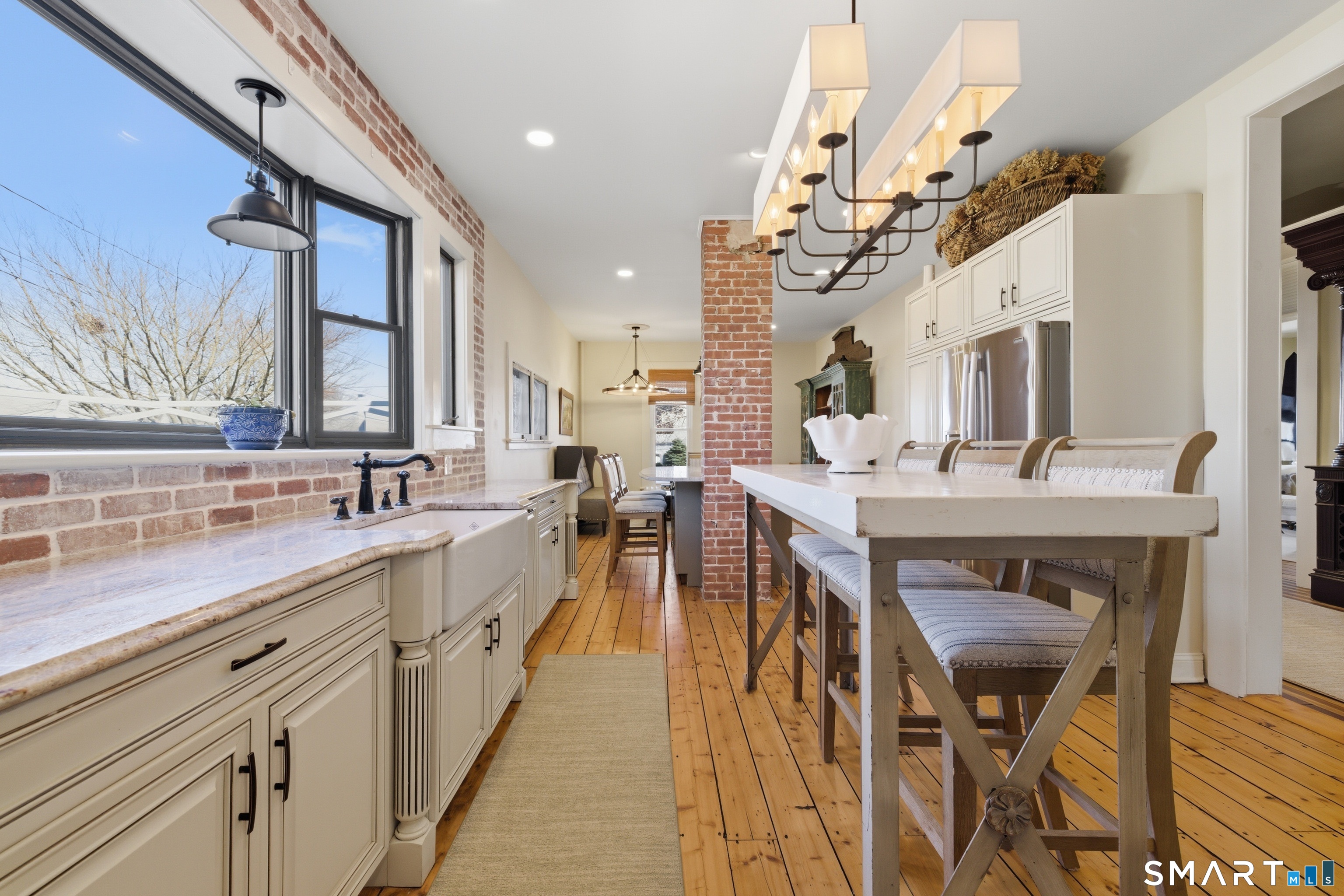 597 Pequot Avenue New London CT 06320