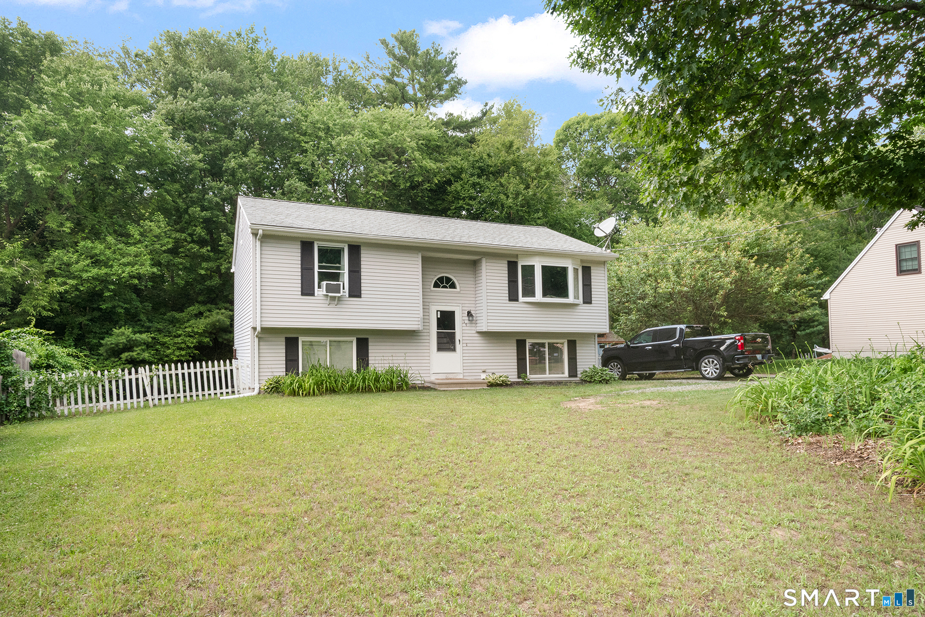 19 Thompson Pike Killingly CT 06241