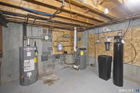 7 Bobolink Lane Enfield CT 06082