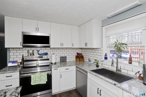 7 Bobolink Lane Enfield CT 06082
