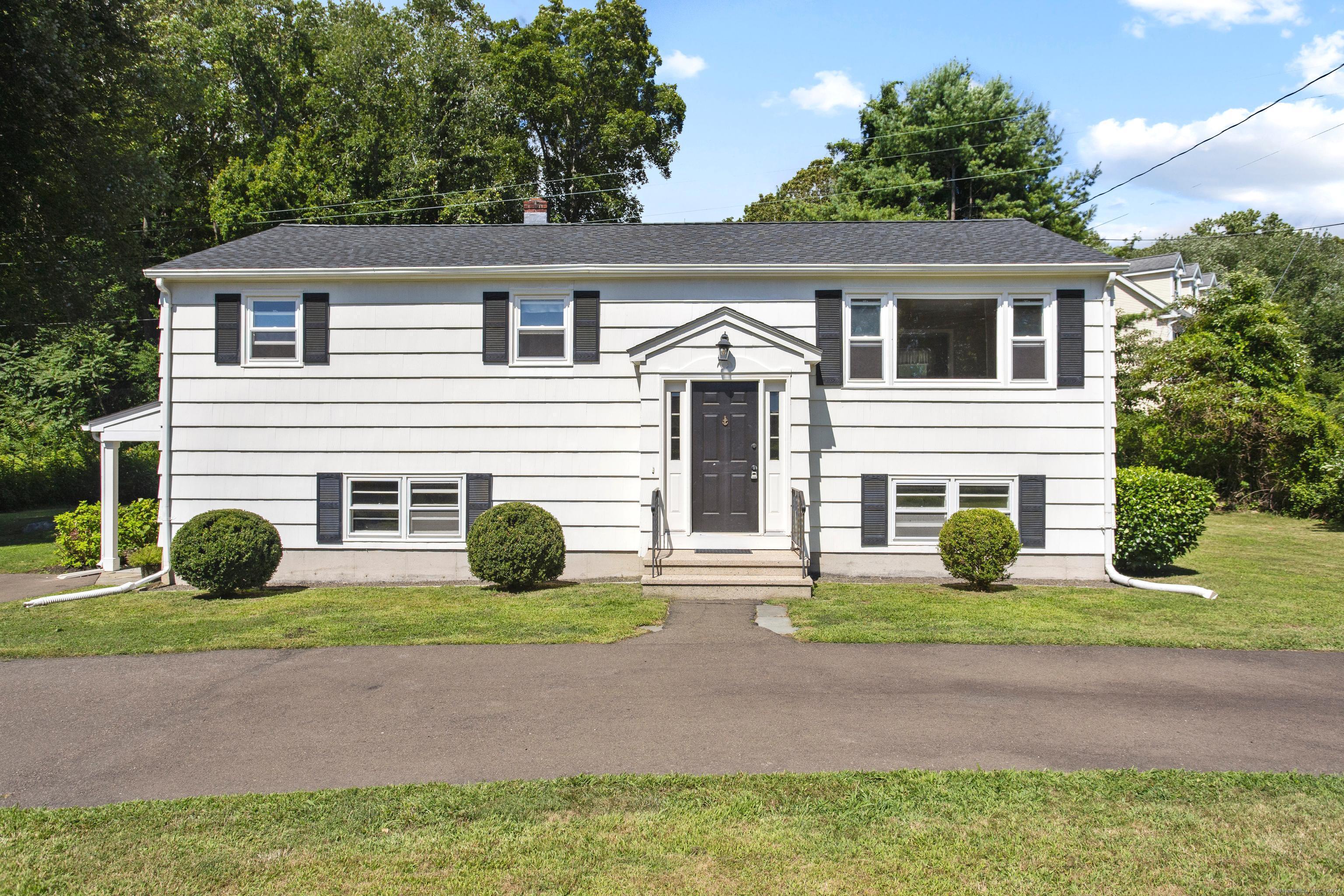 1055 Boston Post Road Madison CT 06443