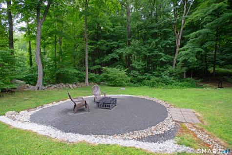 96 Barrack Hill Road Ridgefield CT 06877