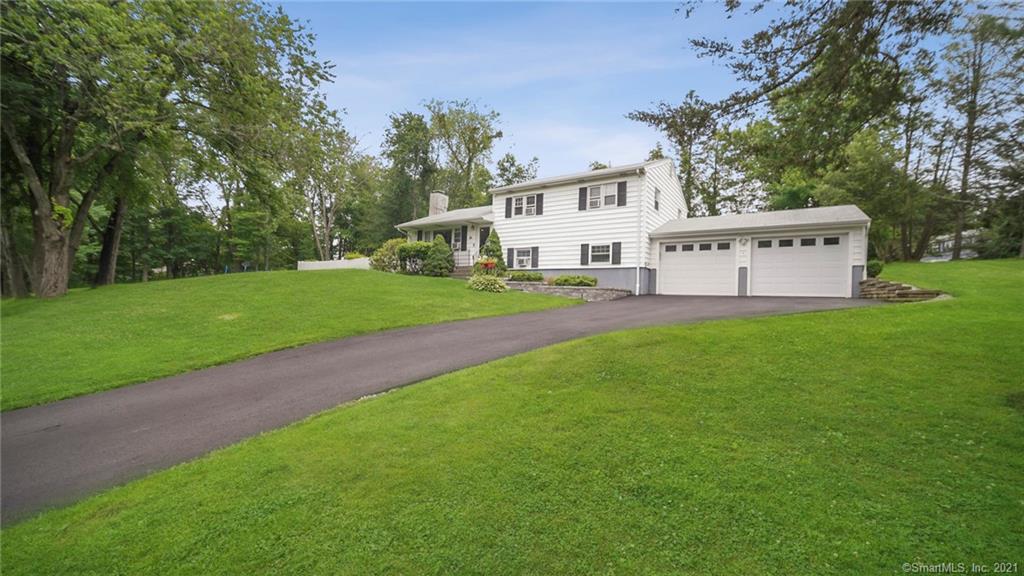 21 Schoolhouse Drive Danbury CT 06811