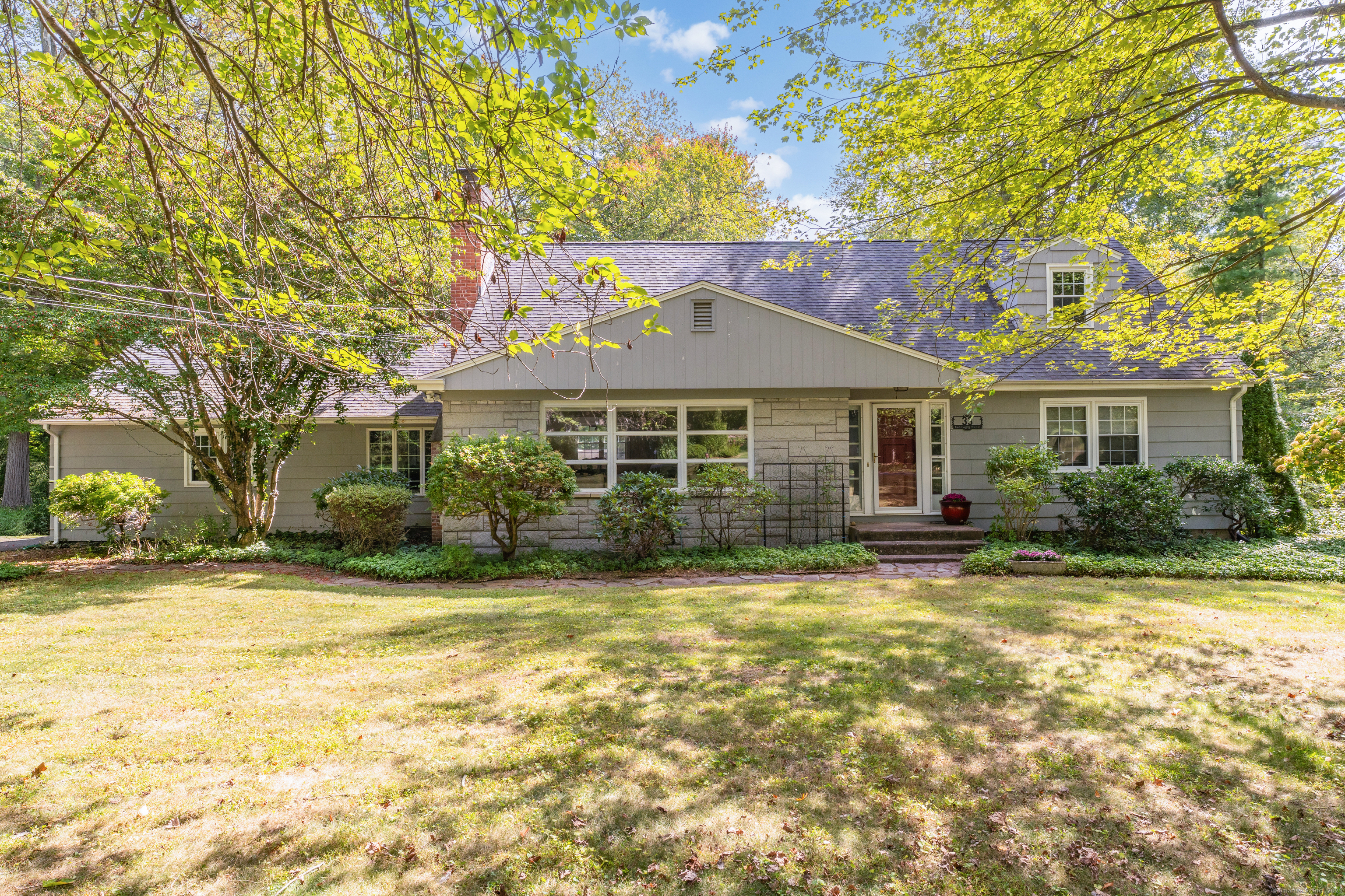 33 Eastland Road Hamden CT 06517