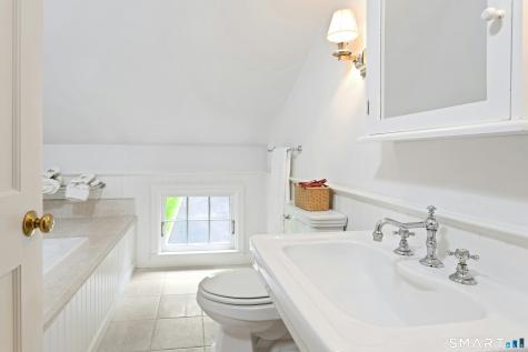 21 Hickory Drive New Canaan CT 06840