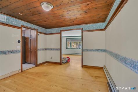 11 Kent Drive Manchester CT 06042