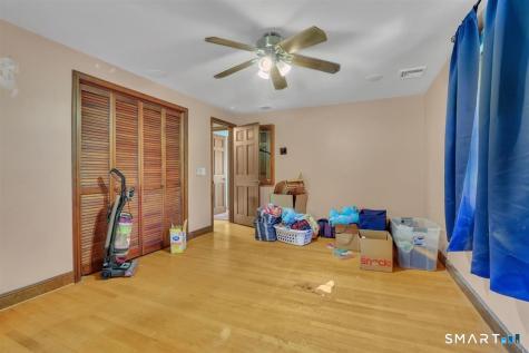 11 Kent Drive Manchester CT 06042