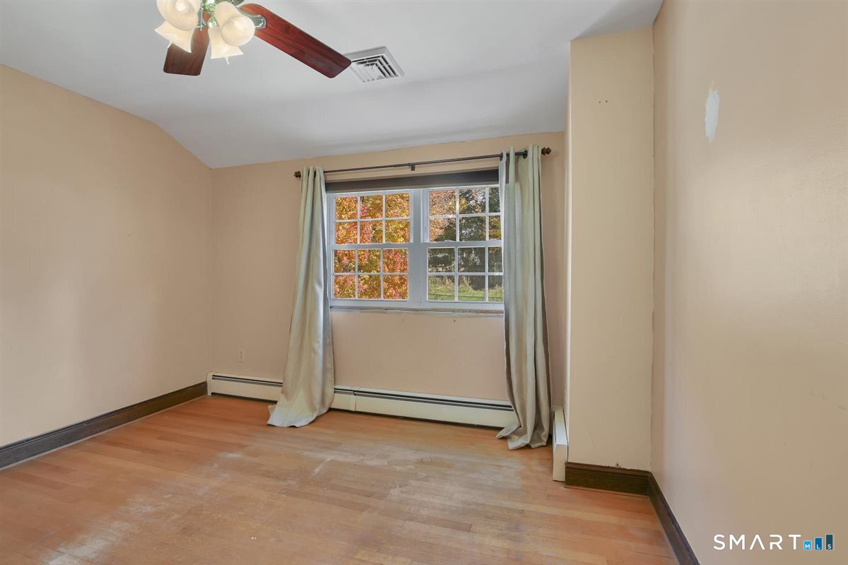 11 Kent Drive Manchester CT 06042