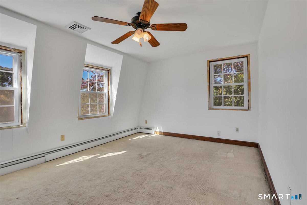 11 Kent Drive Manchester CT 06042