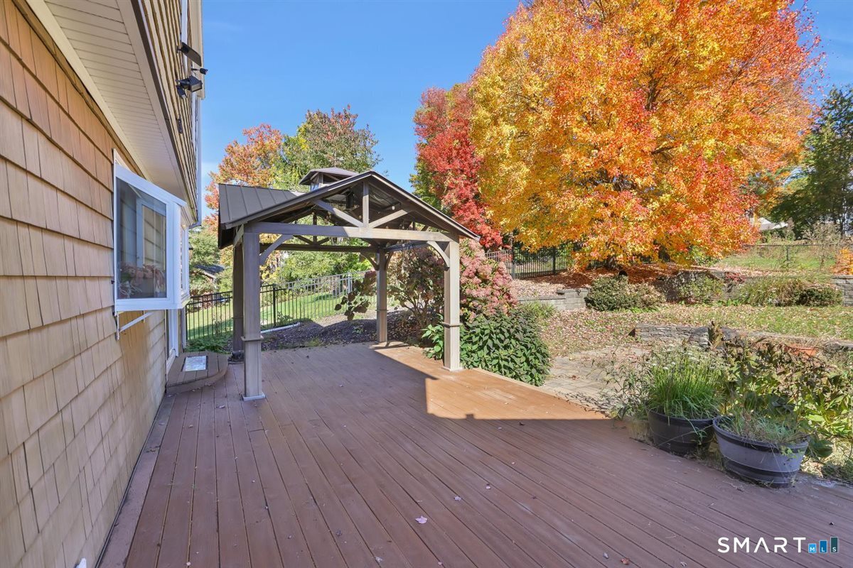 11 Kent Drive Manchester CT 06042