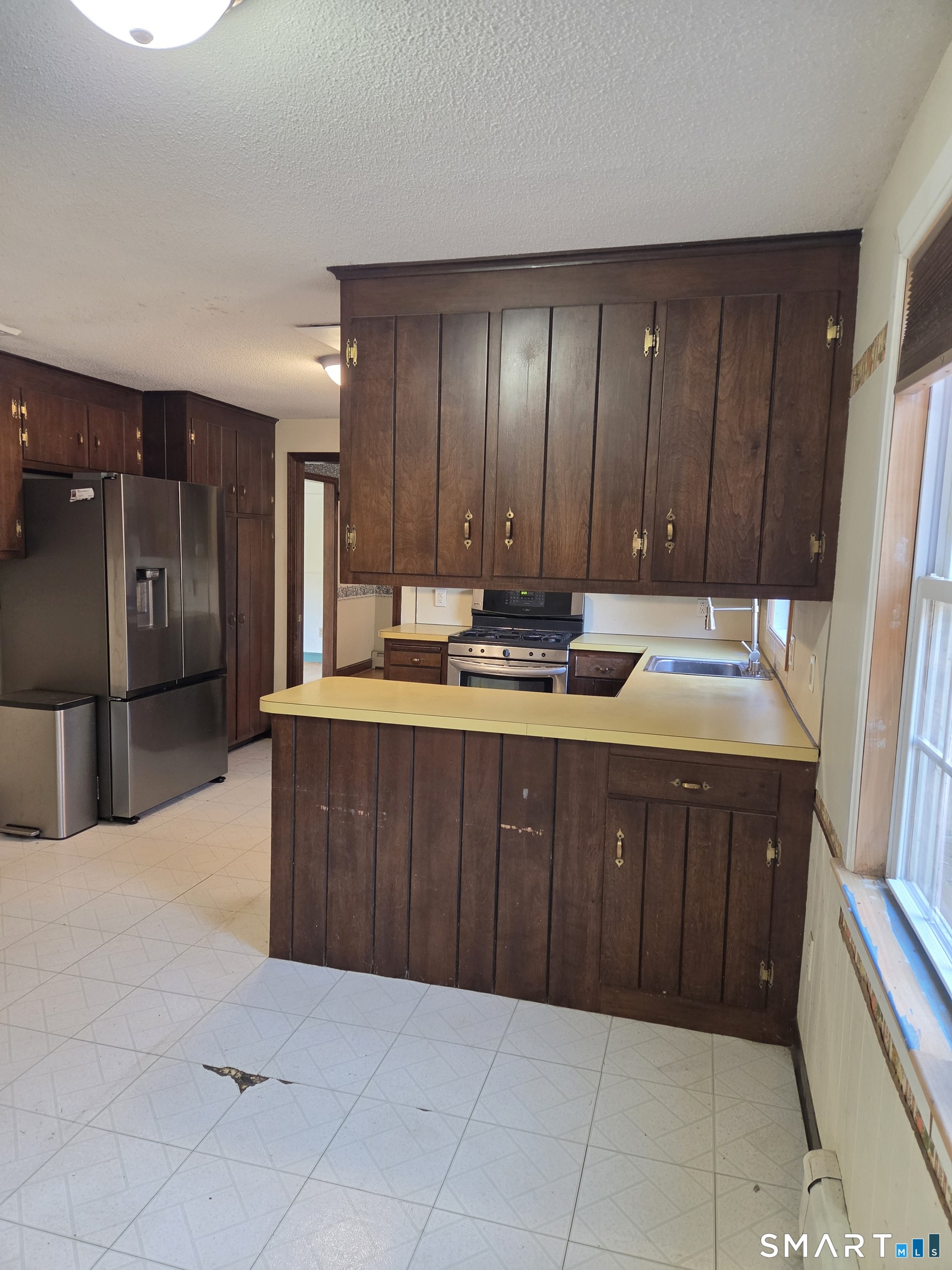11 Kent Drive Manchester CT 06042