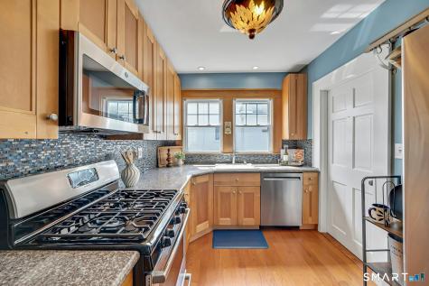 218 Knickerbocker Avenue Stamford CT 06907