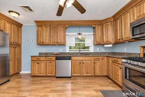31 Chestnut Street Plymouth CT 06786