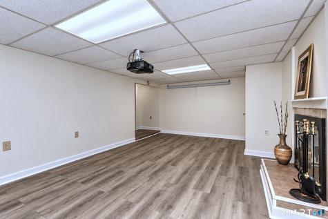 31 Chestnut Street Plymouth CT 06786