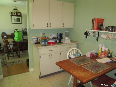 109 Wedgewood Drive Naugatuck CT 06770