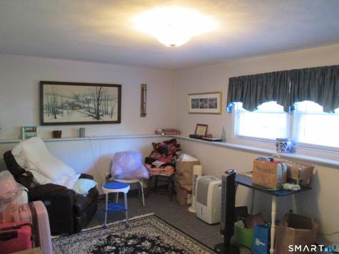 109 Wedgewood Drive Naugatuck CT 06770