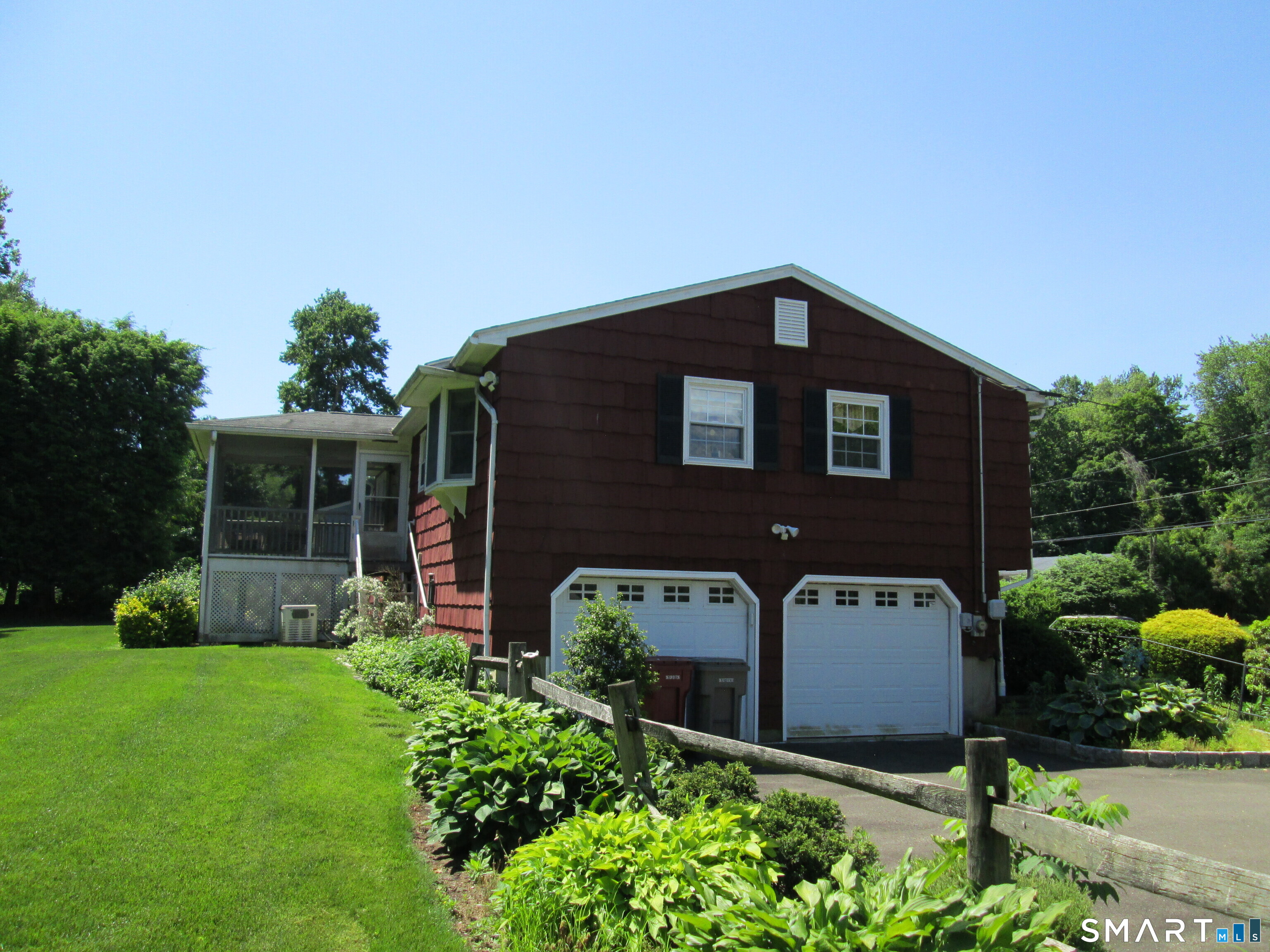 109 Wedgewood Drive Naugatuck CT 06770