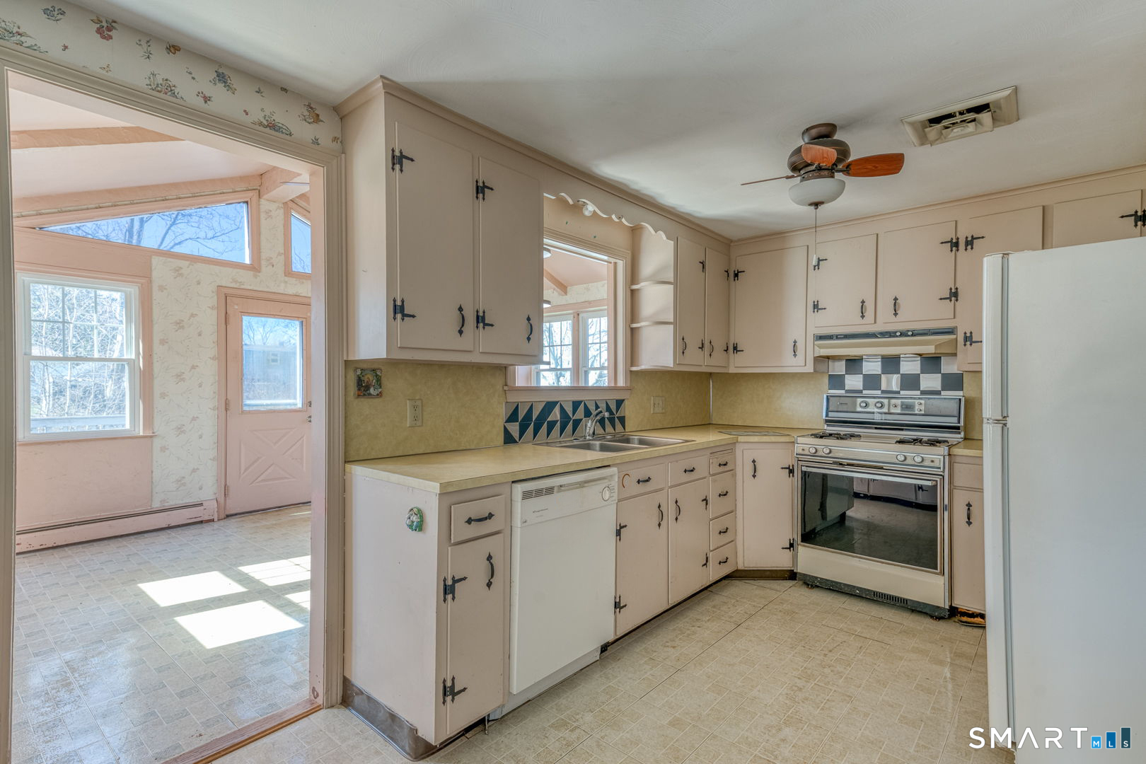 12 Textbook Avenue Rocky Hill CT 06067