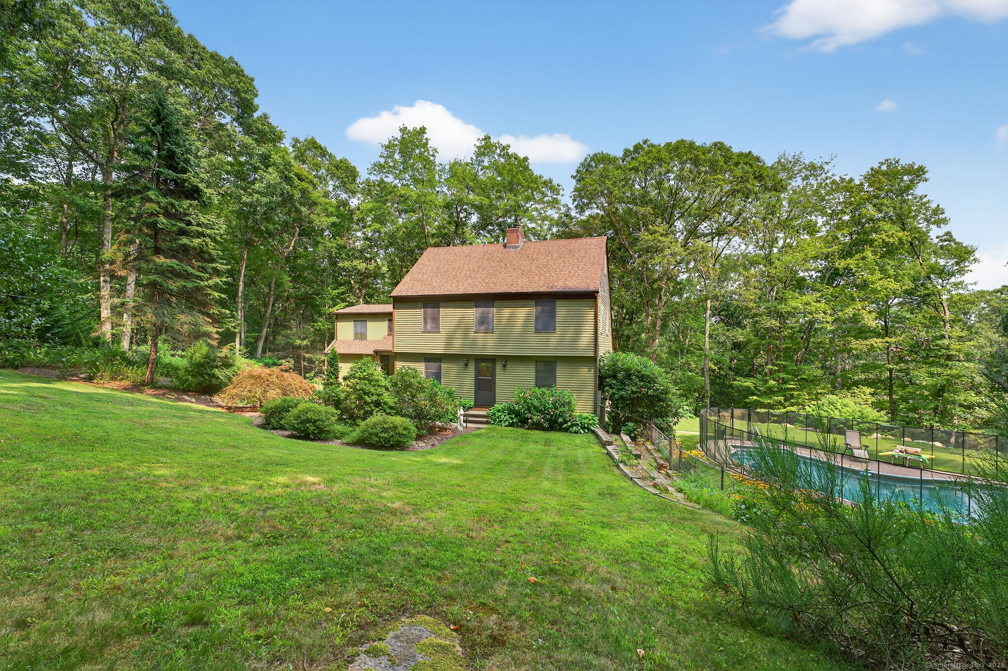 20 Sunrise Trail East Lyme CT 06333