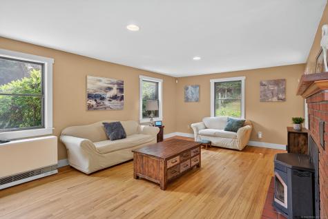 20 Sunrise Trail East Lyme CT 06333