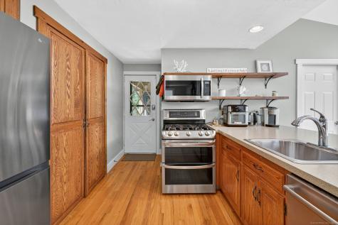 20 Sunrise Trail East Lyme CT 06333