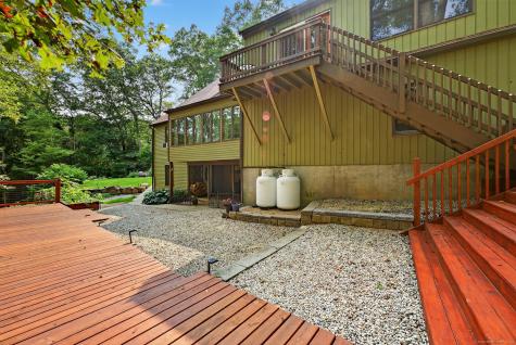 20 Sunrise Trail East Lyme CT 06333