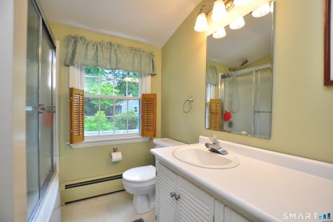 27 Ledgewood Drive Farmington CT 06032