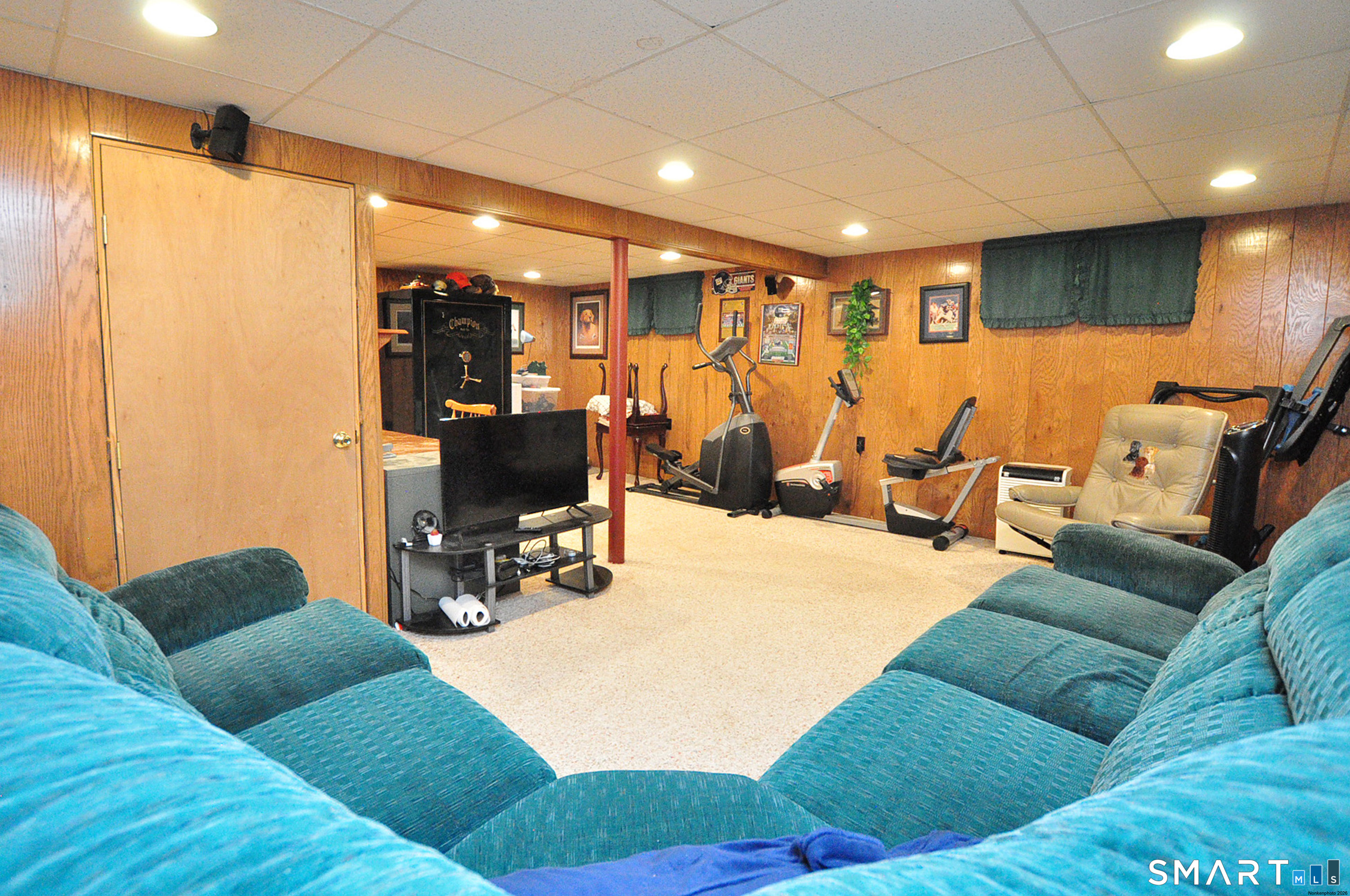 27 Ledgewood Drive Farmington CT 06032