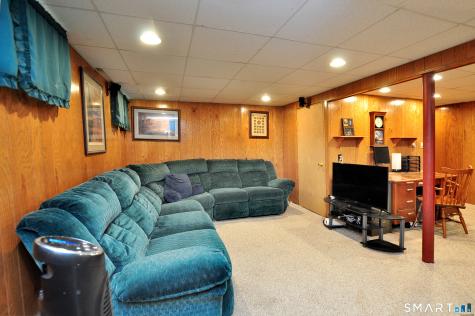 27 Ledgewood Drive Farmington CT 06032