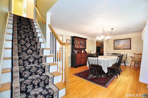 27 Ledgewood Drive Farmington CT 06032