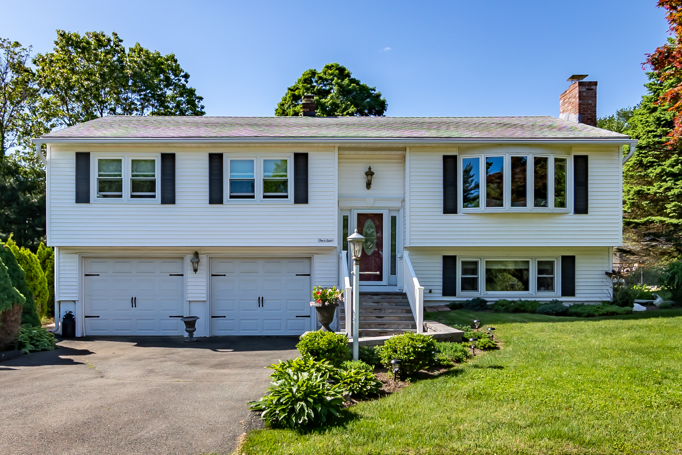 14 Melrose Court Hamden CT 06518