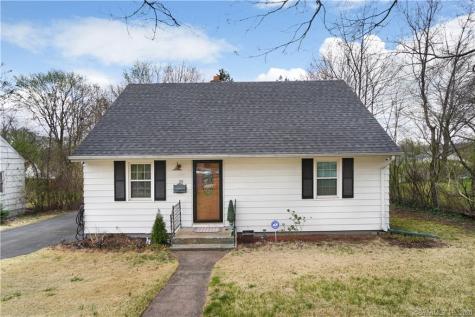 135 Twin Brook Road Hamden CT 06514