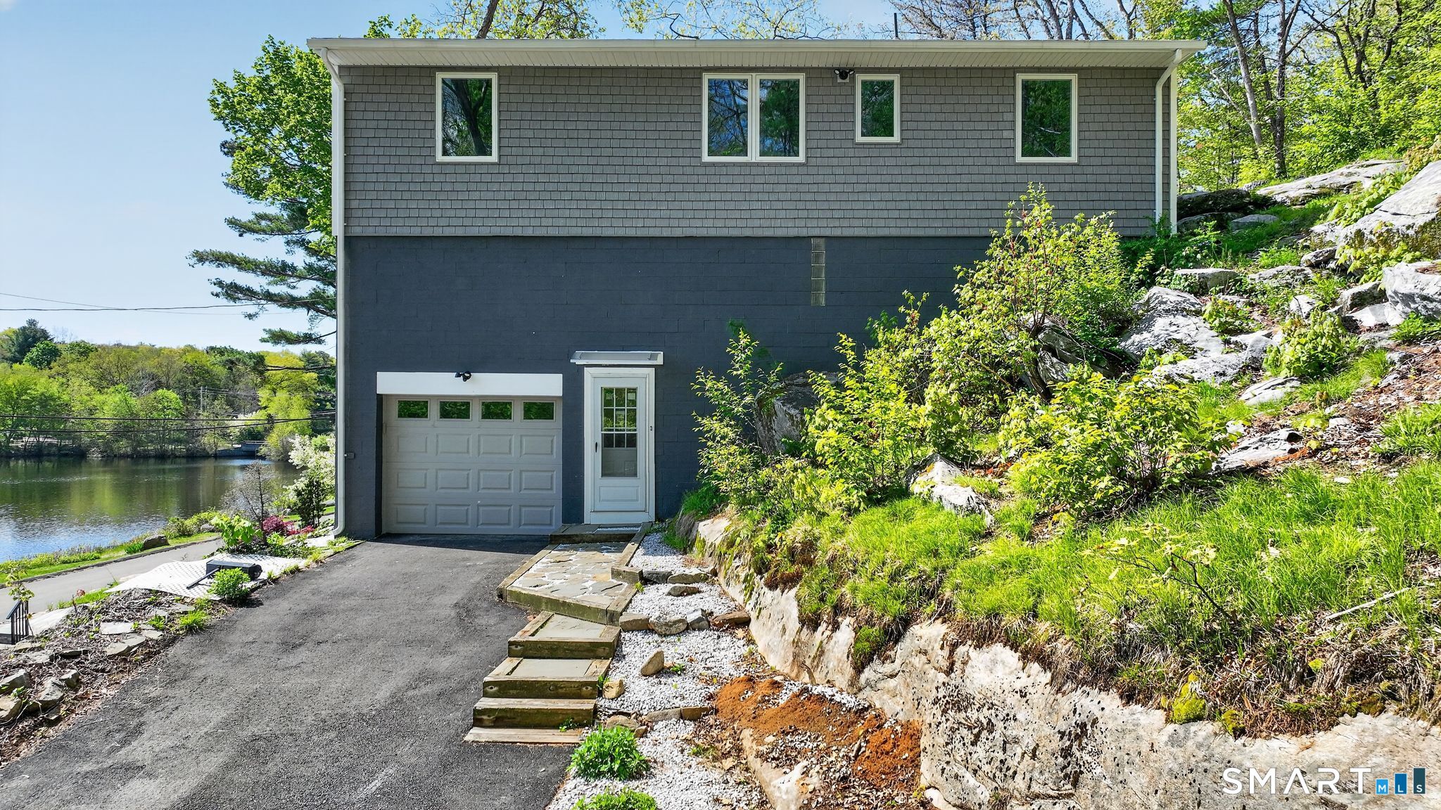 48 Lakeside Drive Guilford CT 06437