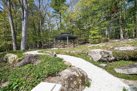 48 Lakeside Drive Guilford CT 06437