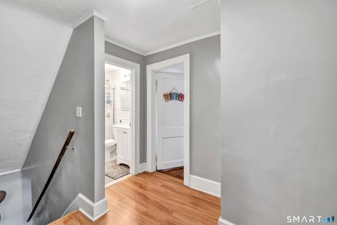 86 Vanguard Street Bridgeport CT 06606