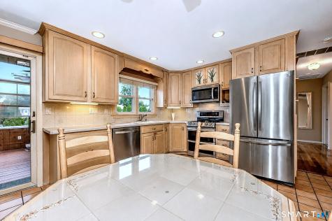 86 Honey Pot Road West Haven CT 06516