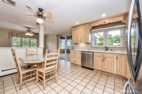 86 Honey Pot Road West Haven CT 06516